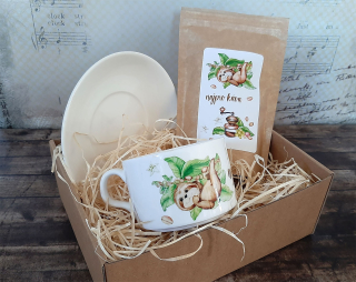 Darčeková krabička "Najprv káva" s leňochodom